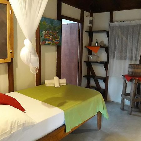 Hibiscus Valley Inn Marigot Eksteriør bilde