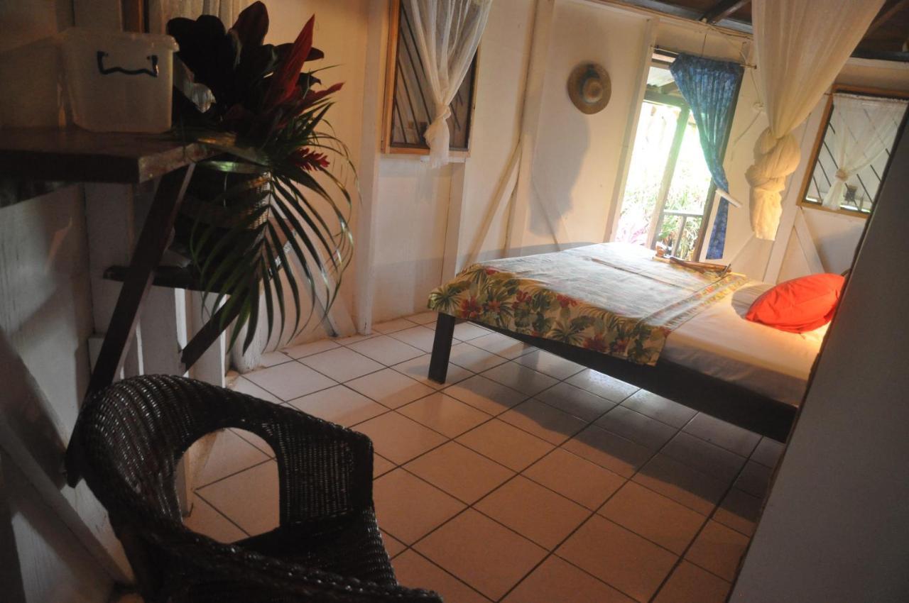 Hibiscus Valley Inn Marigot Eksteriør bilde