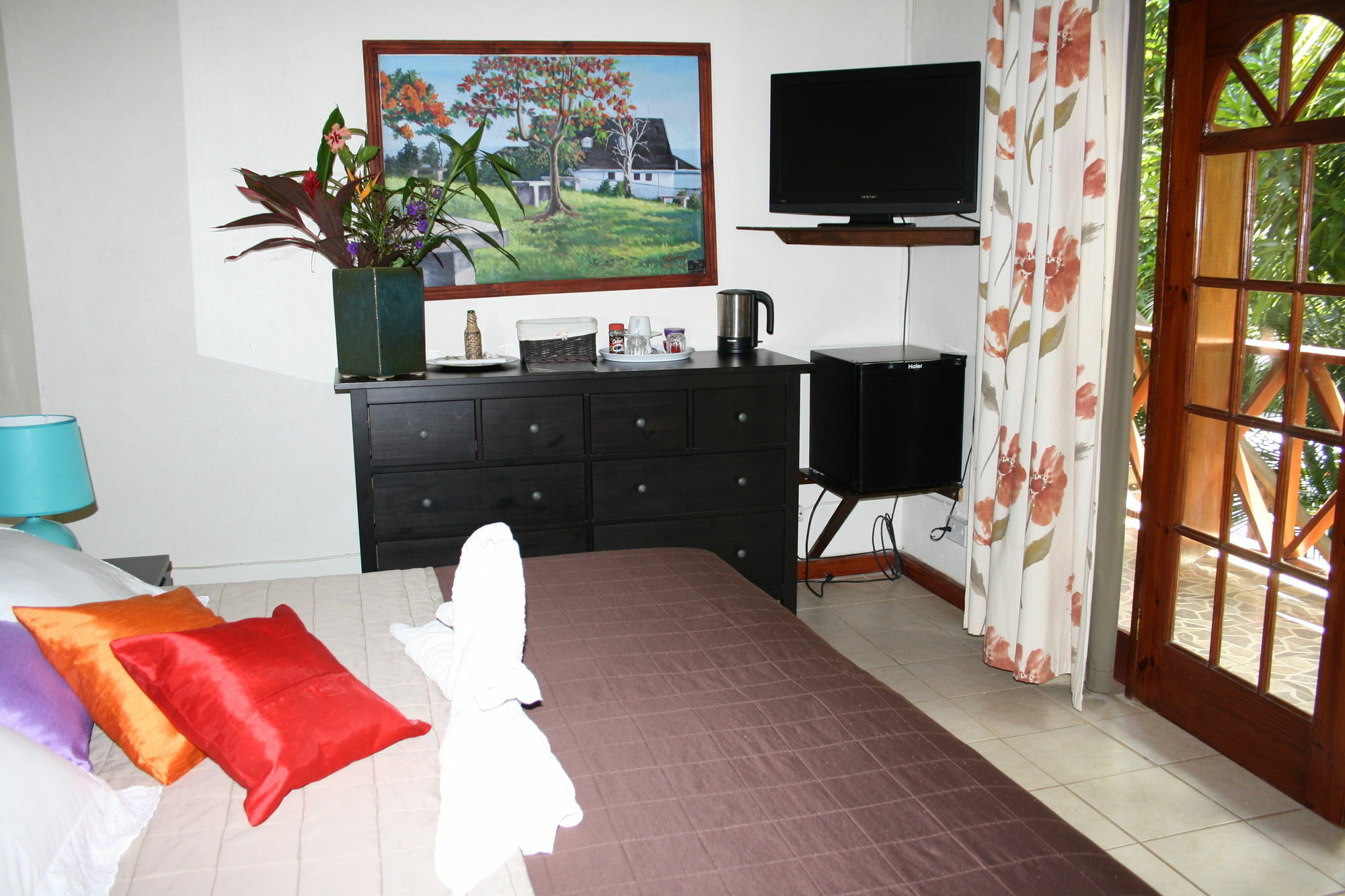 Hibiscus Valley Inn Marigot Eksteriør bilde
